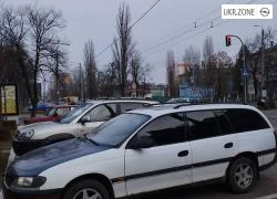 Универсал 5 дверей Opel Omega II (B) 1995 в Кременчуге