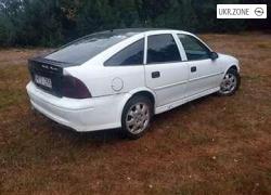 Лифтбек Opel Vectra 1999 в Владимир-Волынском