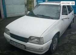 Седан Opel Kadett VI (E) Рестайлинг 1990 в Днепре