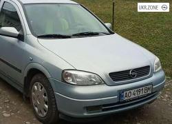 Седан Opel Astra II (G) 2004 в Тячеве