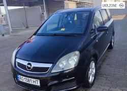 Компактвэн Opel Zafira 2005 в Мукачево