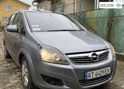 Компактвэн Opel Zafira 2011 в Надворной
