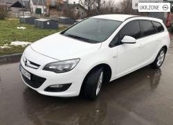 Універсал 5 дверей Opel Astra 2015 у Острозі