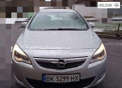 Универсал 5 дверей Opel Astra 2011 в Новоград-Волынском