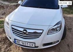 Седан Opel Insignia I 2011 в Днепре
