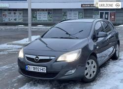 Универсал 5 дверей Opel Astra 2012 в Полтаве