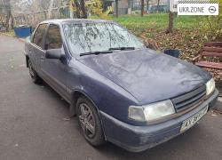 Седан Opel Vectra I (A) 1992 в Харькове