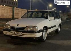 Универсал 5 дверей Opel Omega I (A) 1990 в Киеве