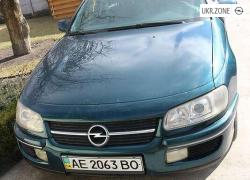 Седан Opel Omega II (B) 1998 в Днепре