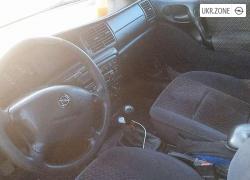 Седан Opel Vectra II (B) 1996 у Івано-Франківську