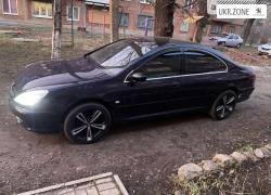 Седан Peugeot 607 I 2001 у Мирнограді