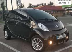 Хэтчбек 5 дверей Peugeot iOn I 2010 в Луцке