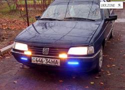 Седан Peugeot 405 I 1990 в Нововоронцовке