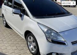 Компактвэн Peugeot 5008 I 2010 в Черновцах