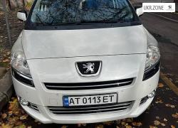 Компактвэн Peugeot 5008 I 2011 в Ивано-Франковске
