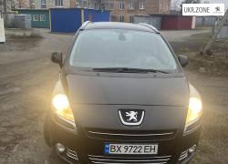 Компактвэн Peugeot 5008 I 2011 в Полонном