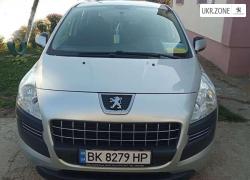 Позашляховик 5 дверей Peugeot 3008 2013 у Рівному