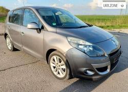 Компактвэн Renault Scenic III 2010 в Кременчуге