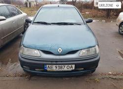 Лифтбек Renault Laguna I 1995 в Кривом Роге