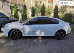 Лифтбек Renault Laguna III Рестайлинг 2014 в Черновцах