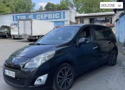Компактвэн Renault Scenic III 2010 в Киеве
