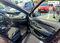 Компактвен Renault Scenic 2013 у Ужгороді