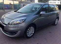 Компактвен Renault Scenic 2013 у Чернівцях