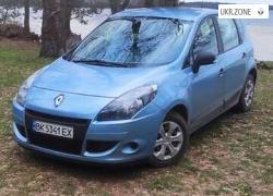 Компактвэн Renault Scenic III 2010 в Вараше
