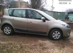 Компактвэн Renault Scenic III 2011 в Кропивни́цком