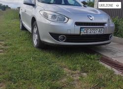 Седан Renault Fluence I 2010 у Чернівцях