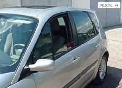 Компактвен Renault Scenic II 2005 у Рівному