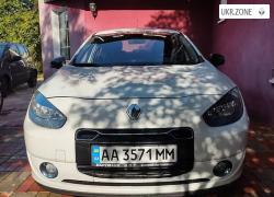 Седан Renault Fluence I 2012 в Киеве