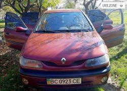 Лифтбек Renault Laguna 2001 в Трускавце