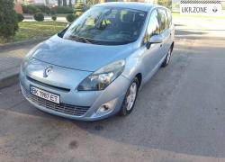 Компактвен Renault Scenic III 2010 у Млинові