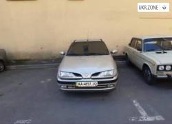 Седан Renault Megane I 1997 в Кагарлыке