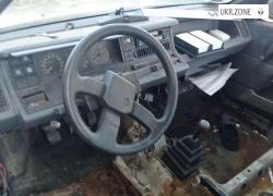 Седан Renault 21 I 1987 у Житомирі