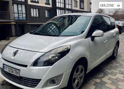 Компактвэн Renault Scenic III 2010 в Ивано-Франковске