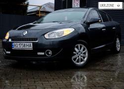 Седан Renault Fluence I 2010 у Ужгороді