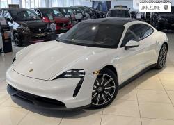 Седан Porsche Taycan I 2021 в Киеве