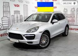 Внедорожник 5 дверей Porsche Cayenne II (958) 2011 в Киеве
