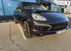 Внедорожник 5 дверей Porsche Cayenne II (958) 2013 в Полтаве