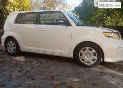 Компактвэн Scion xB II Рестайлинг 2013 в Киеве