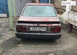 Седан SEAT Malaga I 1991 у Маріуполі