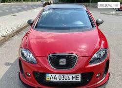 Хэтчбек 5 дверей SEAT Leon II Рестайлинг 2011 в Киеве