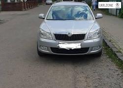 Универсал 5 дверей Skoda Octavia II (A5) Рестайлинг 2012 в Иршаве