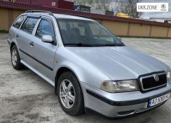 Универсал 5 дверей Skoda Octavia 2000 в Иршаве
