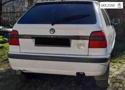 Хэтчбек 5 дверей Skoda Felicia I Рестайлинг 2000 в Бориславе
