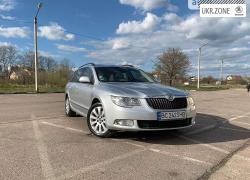 Универсал 5 дверей Skoda Superb II 2010 в Стрые