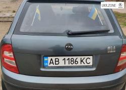 Хэтчбек 5 дверей Skoda Fabia 2004 в Гайсине