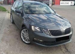 Универсал 5 дверей Skoda Octavia 2017 в Хмельницком